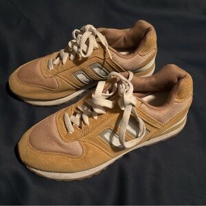 Y2K Dizze Tan Sneakers